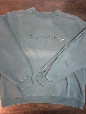 Vintage big dogs crewneck size Large with embroidery